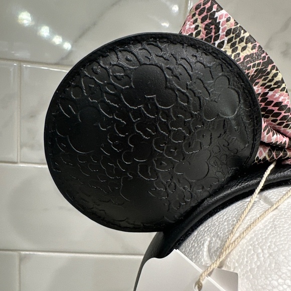 Disney Animal Kingdom Loungefly Minnie Minnie Headband Ears Pink Snakeskin NEW - Picture 9 of 13
